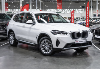 Подержанный автомобиль BMW X3 2022 года (5 фото)