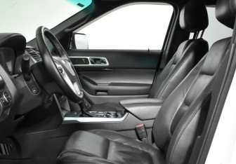 Подержанный автомобиль Ford Explorer 2014 года (10 фото)