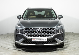 Подержанный автомобиль Hyundai Santa Fe 2021 года (2 фото)