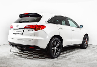Подержанный автомобиль Acura RDX 2014 года (5 фото)