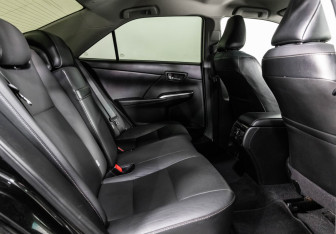 Подержанный автомобиль Toyota Camry Sedan 2015 года (21 фото)