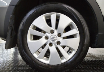 Подержанный автомобиль Suzuki SX4 Hatchback 2014 года (9 фото)