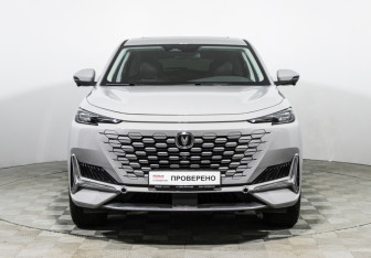 Подержанный автомобиль Changan UNI-K 2023 года (2 фото)