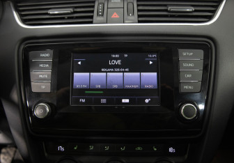 Подержанный автомобиль Skoda Octavia Liftback 2013 года (14 фото)