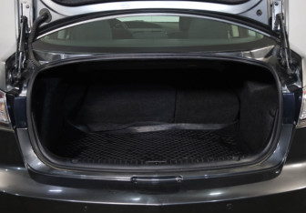 Подержанный автомобиль Mazda 3 Sedan 2011 года (23 фото)