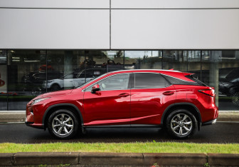 Подержанный автомобиль Lexus RX 2018 года (9 фото)