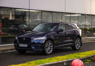 Подержанный автомобиль Jaguar F-Pace 2020 года (3 фото)