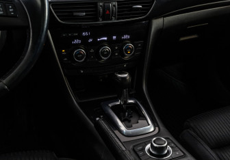 Подержанный автомобиль Mazda 6 Sedan 2014 года (13 фото)