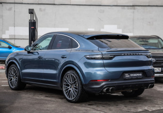 Подержанный автомобиль Porsche Cayenne 2019 года (8 фото)