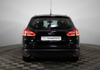 Подержанный автомобиль Ford Focus Wagon 2016 года (6 фото)