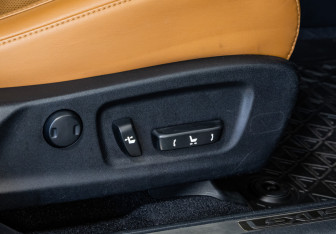 Подержанный автомобиль Lexus RX 2019 года (33 фото)