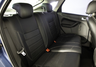 Подержанный автомобиль Ford Focus Hatchback 2007 года (13 фото)