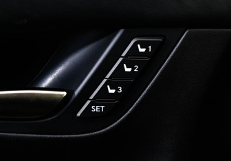 Подержанный автомобиль Mitsubishi Montero Sport 2022 года (25 фото)