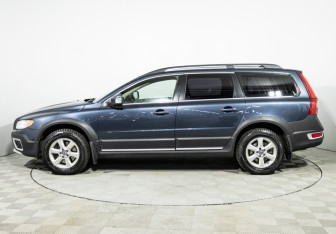 Подержанный автомобиль Volvo XC70 2008 года (8 фото)
