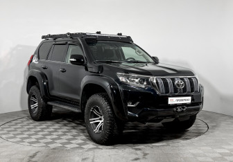 Подержанный автомобиль Toyota Land Cruiser Prado 2018 года (3 фото)