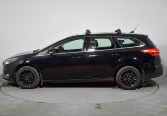 Подержанный автомобиль Ford Focus Wagon 2019 года (8 фото)