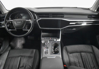 Подержанный автомобиль Audi A6 Sedan 2020 года (13 фото)