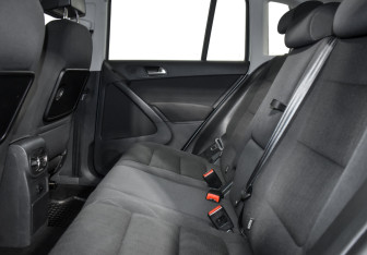 Подержанный автомобиль Volkswagen Tiguan 2015 года (12 фото)