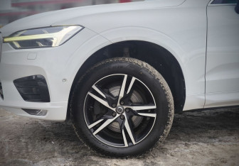 Подержанный автомобиль Volvo XC60 2019 года (28 фото)