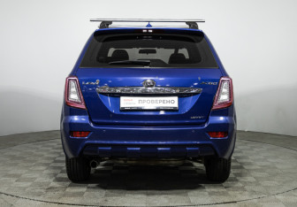 Подержанный автомобиль Lifan X60 2015 года (6 фото)