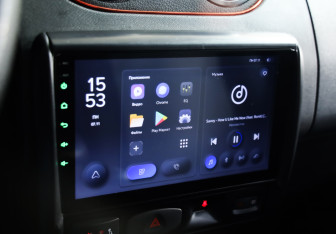 Подержанный автомобиль Renault Duster 2014 года (12 фото)