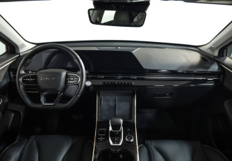 Подержанный автомобиль Omoda C5 2023 года (9 фото)