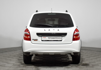 Подержанный автомобиль LADA (ВАЗ) Granta Wagon 2023 года (6 фото)