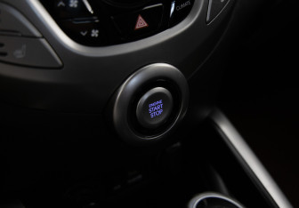 Подержанный автомобиль Hyundai Veloster 2013 года (16 фото)