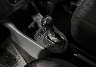 Подержанный автомобиль Skoda Fabia Hatchback 2012 года (10 фото)
