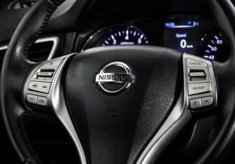 Подержанный автомобиль Nissan X-Trail 2017 года (11 фото)