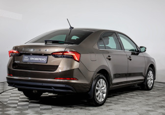 Подержанный автомобиль Skoda Rapid Liftback 2021 года (5 фото)