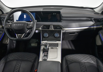 Подержанный автомобиль Exeed TXL 2022 года (15 фото)