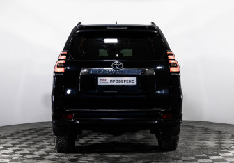 Подержанный автомобиль Toyota Land Cruiser Prado 2021 года (7 фото)