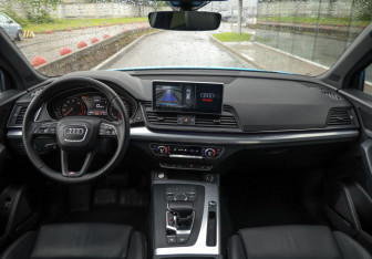 Подержанный автомобиль Audi Q5 2019 года (11 фото)