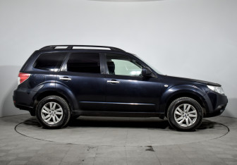 Подержанный автомобиль Subaru Forester Suv 2008 года (4 фото)