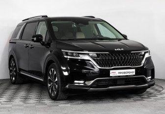 Подержанный автомобиль Kia Carnival 2022 года (3 фото)