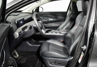 Подержанный автомобиль Changan UNI-T 2023 года (10 фото)