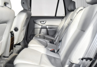 Подержанный автомобиль Volvo XC90 2009 года (12 фото)