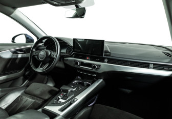 Подержанный автомобиль Audi A4 Sedan 2015 года (9 фото)