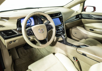 Подержанный автомобиль Cadillac ELR Fastback 2014 года (11 фото)