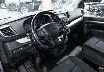 Подержанный автомобиль Citroen SpaceTourer 2021 года (11 фото)