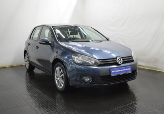 Подержанный автомобиль Volkswagen Golf Hatchback 2012 года (3 фото)