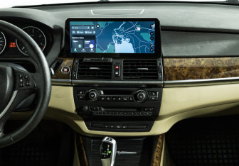 Подержанный автомобиль BMW X5 2007 года (14 фото)