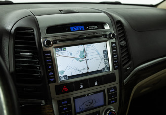 Подержанный автомобиль Hyundai Santa Fe 2011 года (16 фото)