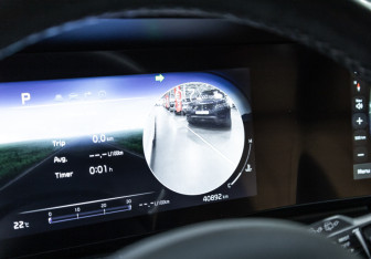 Подержанный автомобиль Kia Carnival 2021 года (22 фото)