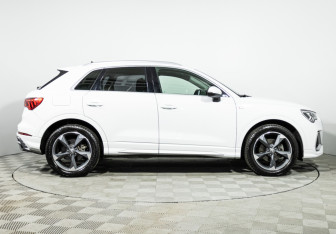 Подержанный автомобиль Audi Q3 2020 года (4 фото)