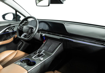 Подержанный автомобиль Omoda C5 2023 года (9 фото)