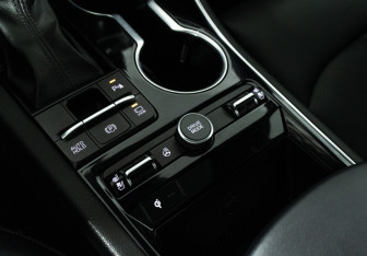 Подержанный автомобиль Kia K5 2020 года (25 фото)