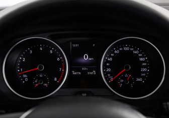 Подержанный автомобиль Volkswagen Tiguan 2017 года (12 фото)