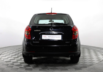 Подержанный автомобиль SsangYong Actyon 2012 года (6 фото)